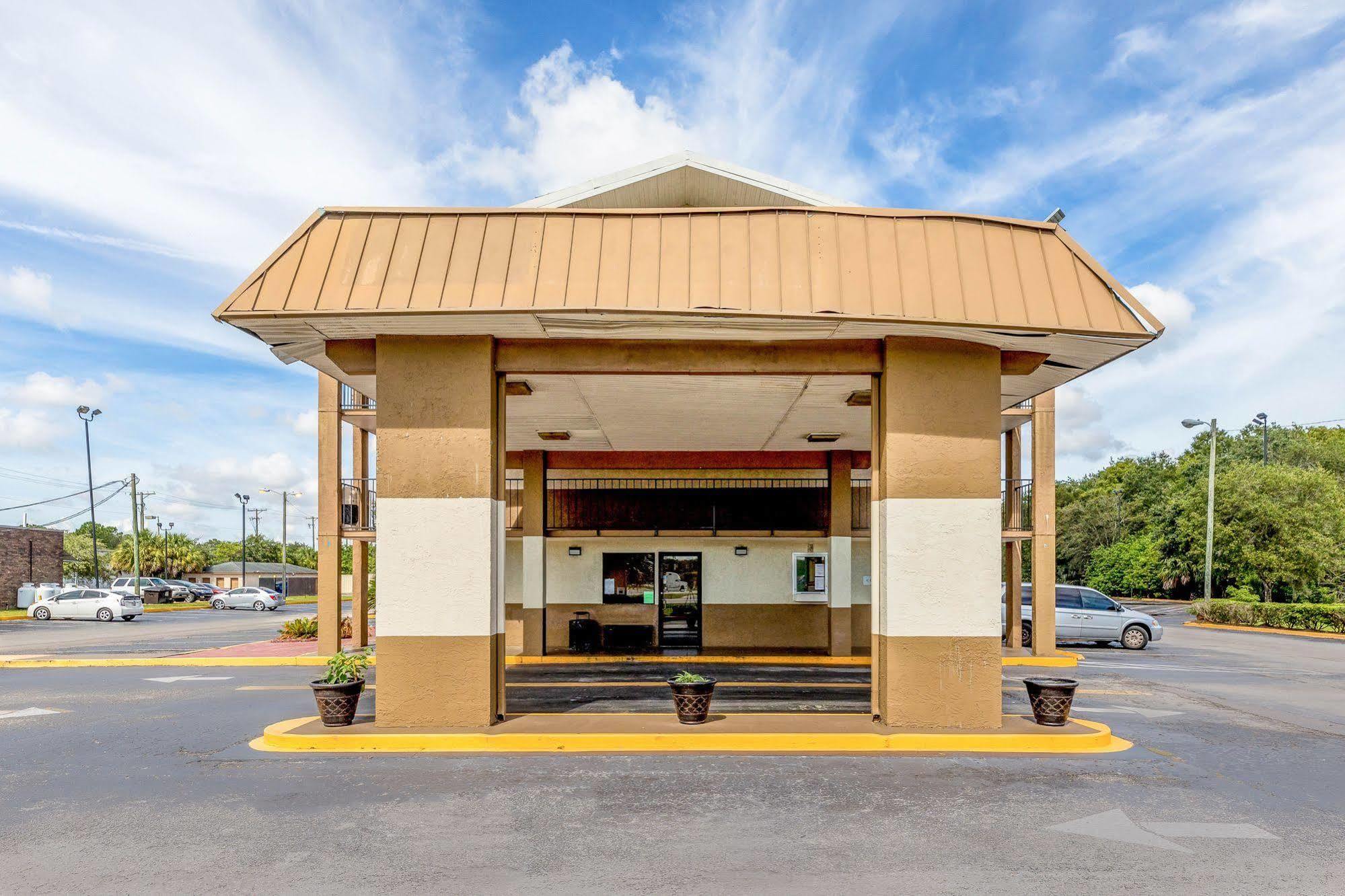 Rodeway Fairgrounds-casino Inn Tampa